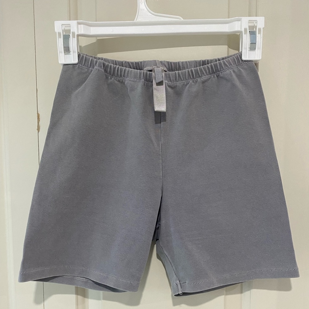 Skims biker short gray size small